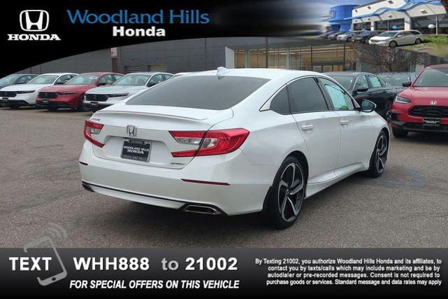Photo of 2019 Platinum White Pearl Honda Accord