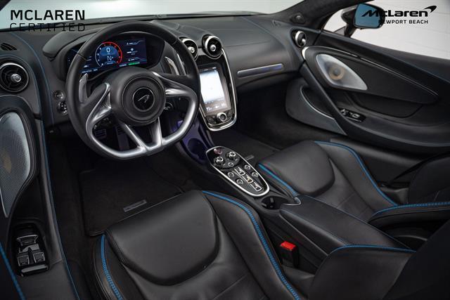 Photo of 2023 Aurora Blue McLaren GT