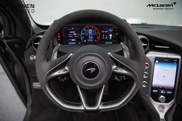 Photo of 2024 Silica White McLaren 750S