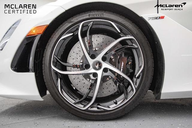 Photo of 2024 Silica White McLaren 750S