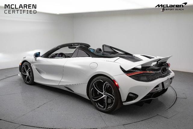 Photo of 2024 Silica White McLaren 750S