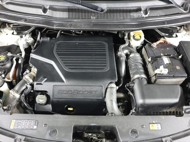 Photo of 2016 White Platinum Metallic Tri-Coat Ford Explorer