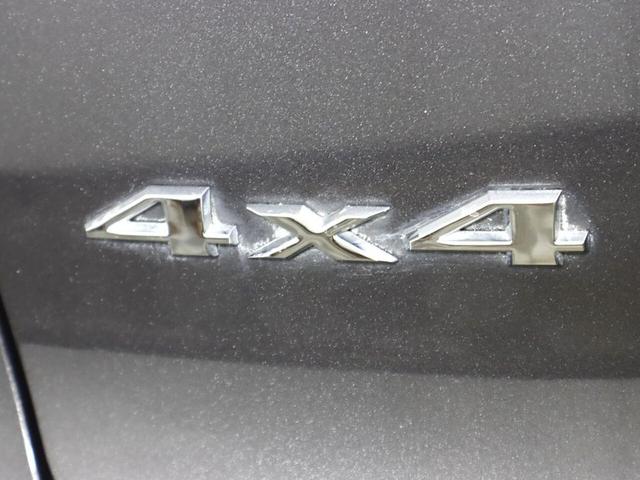 Photo of 2020 Granite Crystal Metallic Clear Coat Jeep Cherokee