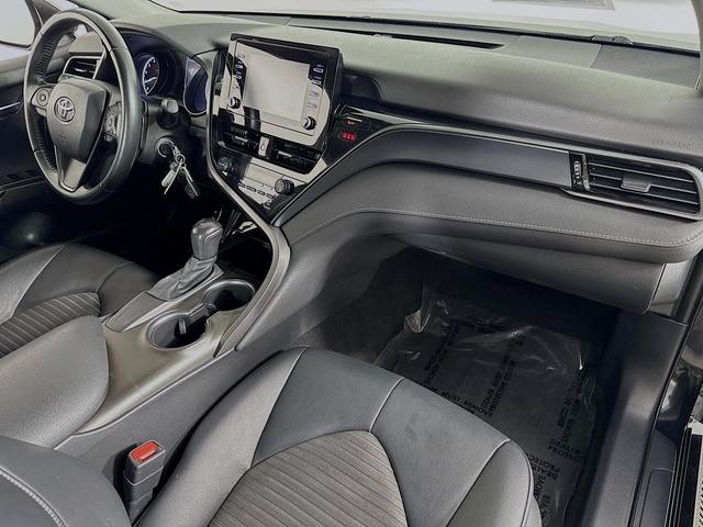 Photo of 2021 Midnight Black Metallic Toyota Camry