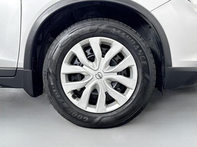 Photo of 2019 Brilliant Silver Metallic Nissan Rogue