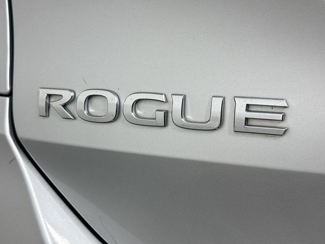 Photo of 2019 Brilliant Silver Metallic Nissan Rogue