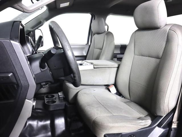 Photo of 2017 Oxford White Ford F-150
