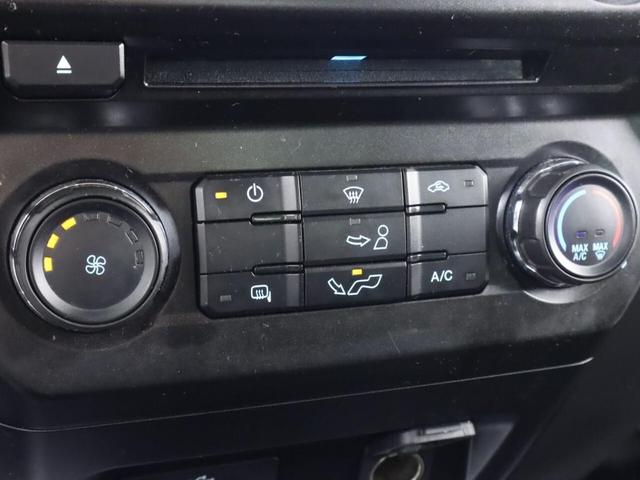 Photo of 2017 Oxford White Ford F-150