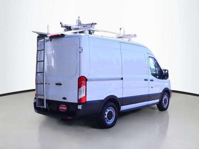 Photo of 2019 Oxford White Ford Transit-150
