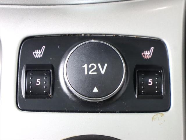 Photo of 2015 Magnetic Metallic Ford C-Max Energi