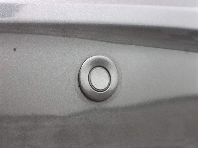 Photo of 2015 Magnetic Metallic Ford C-Max Energi