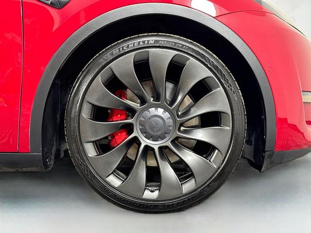 Photo of 2022 Red Multi-Coat Tesla Model Y