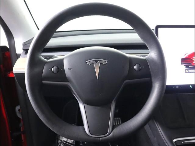 Photo of 2022 Red Multi-Coat Tesla Model Y