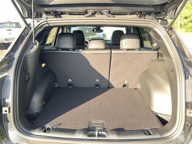 Photo of 2024 Diamond Black Crystal Pearlcoat Jeep Compass
