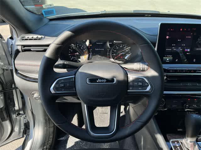 Photo of 2024 Silver Zynith Metallic Clearcoat Jeep Compass