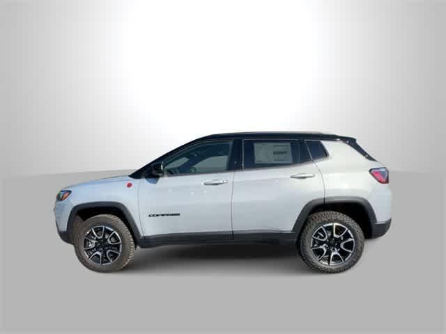 Photo of 2024 Silver Zynith Metallic Clearcoat Jeep Compass