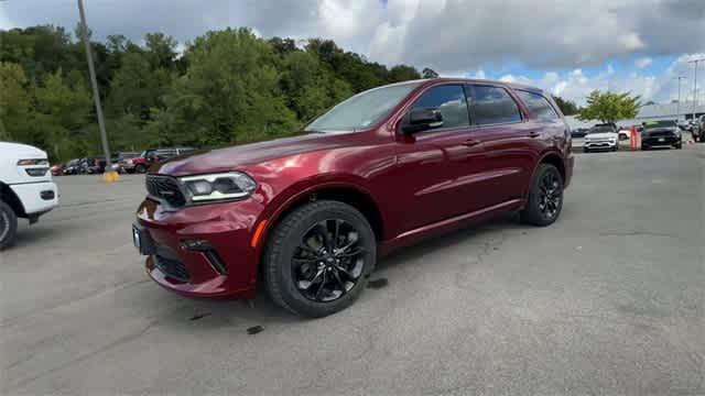 Photo of 2021 Octane Red Pearlcoat Dodge Durango