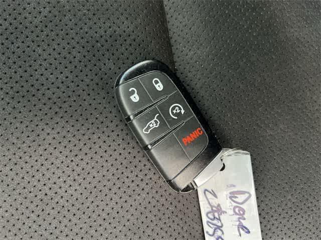 Photo of 2021 Octane Red Pearlcoat Dodge Durango