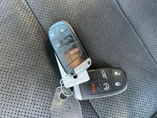 Photo of 2021 Reactor Blue Pearlcoat Dodge Durango
