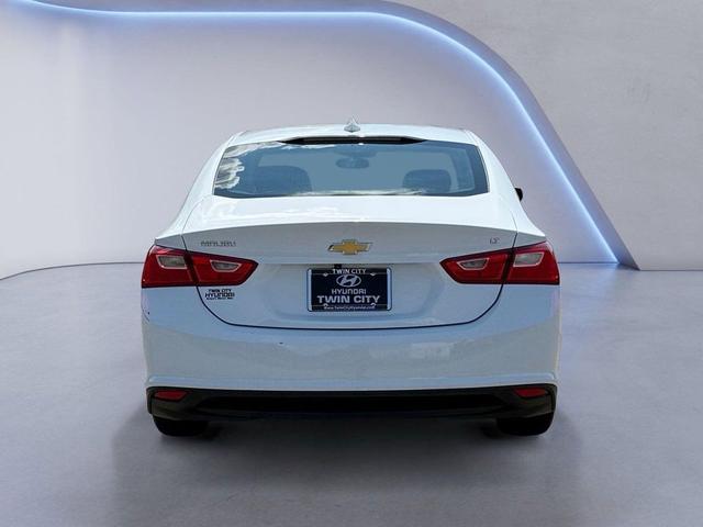Photo of 2023 Summit White Chevrolet Malibu