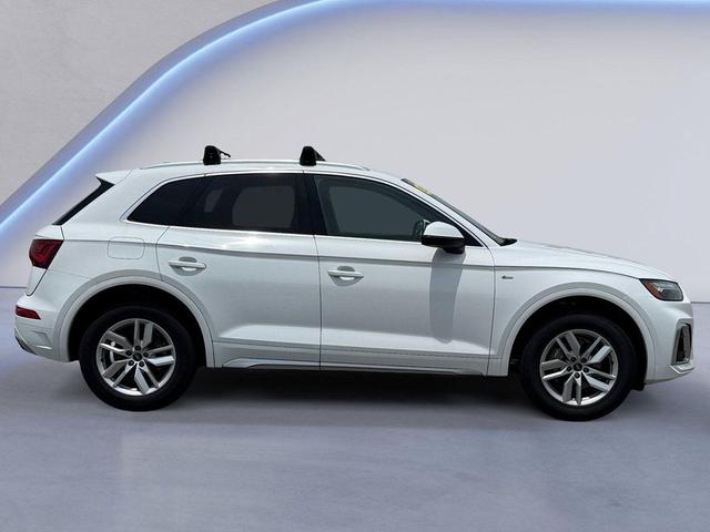 Photo of 2023 White Audi Q5