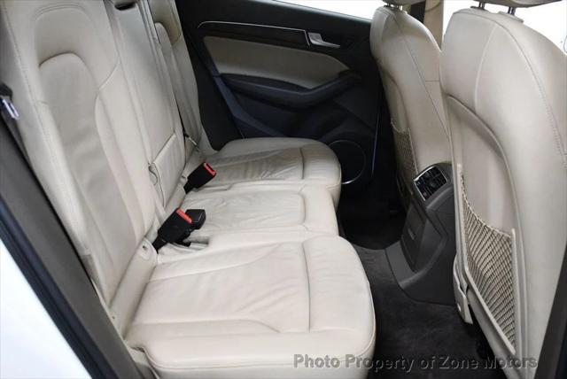Photo of 2016 WHITE Audi Q5