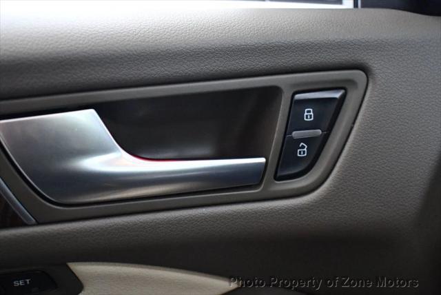 Photo of 2016 WHITE Audi Q5
