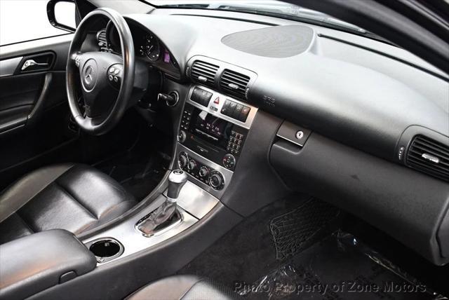 Photo of 2005 BLUE Mercedes-Benz C-Class