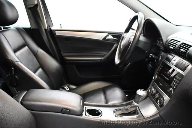 Photo of 2005 BLUE Mercedes-Benz C-Class