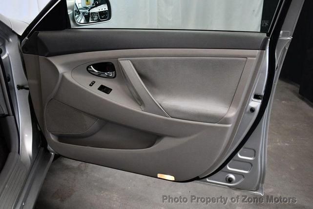 Photo of 2008 Classic Silver Metallic Toyota Camry