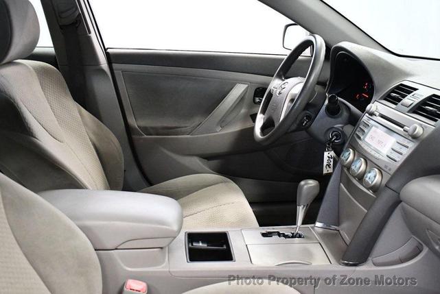Photo of 2008 Classic Silver Metallic Toyota Camry