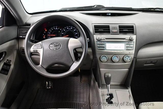 Photo of 2008 Classic Silver Metallic Toyota Camry