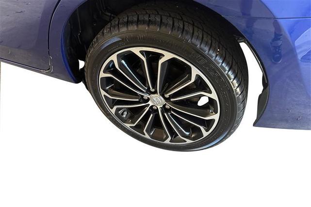 Photo of 2014 Blue Crush Metallic Toyota Corolla