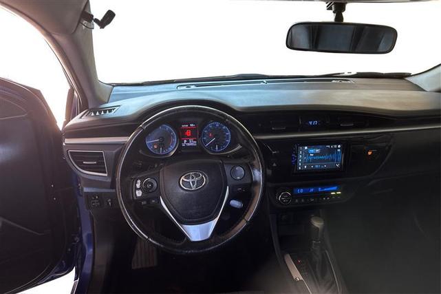Photo of 2014 Blue Crush Metallic Toyota Corolla