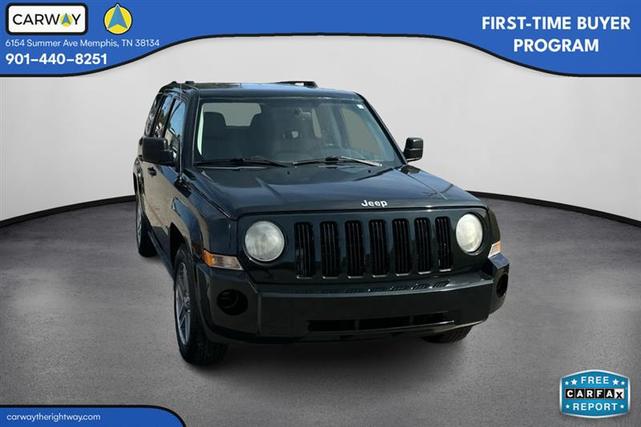 Photo of 2010 Natural Green Pearlcoat Jeep Patriot