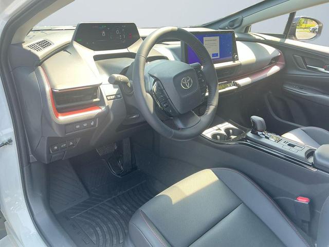 Photo of 2025 Wind Chill Prl Toyota Prius Plug-In Hybrid
