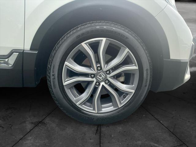 Photo of 2022 Platinum White Pearl Honda CR-V