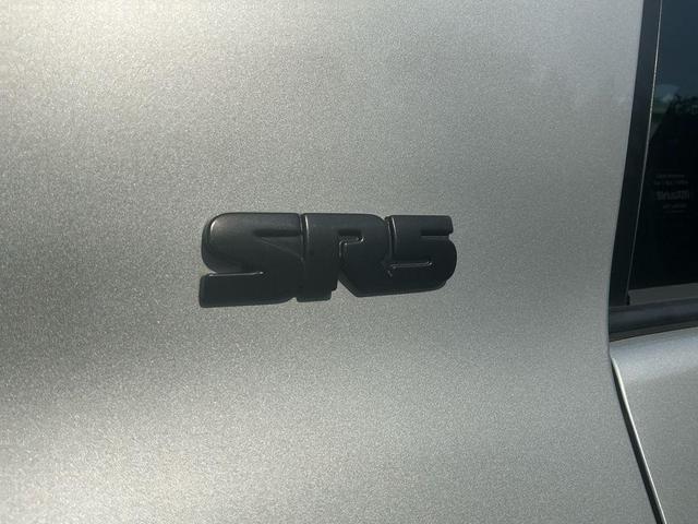 Photo of 2021 Classic Silver Metallic Toyota 4Runner