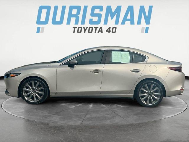 Photo of 2023 Platinum Quartz Metallic Mazda Mazda3