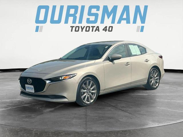 Photo of 2023 Platinum Quartz Metallic Mazda Mazda3