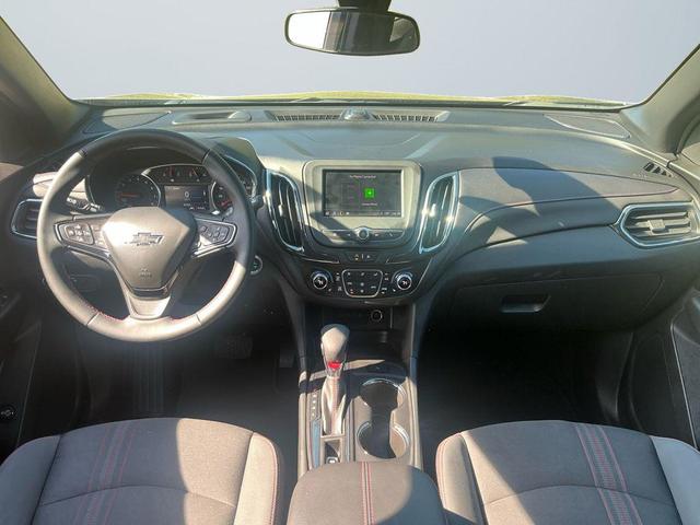Photo of 2024 Mosaic Black Metallic Chevrolet Equinox