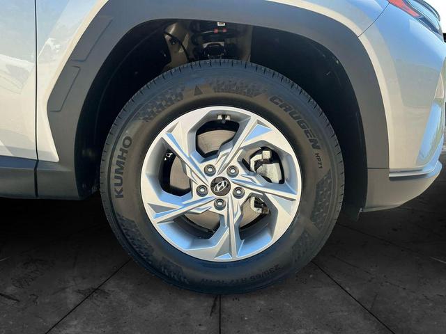 Photo of 2022 Shimmering Silver Hyundai TUCSON
