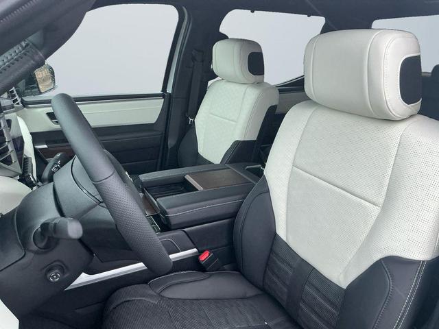 Photo of 2025 Wind Chill Prl Toyota Tundra Hybrid