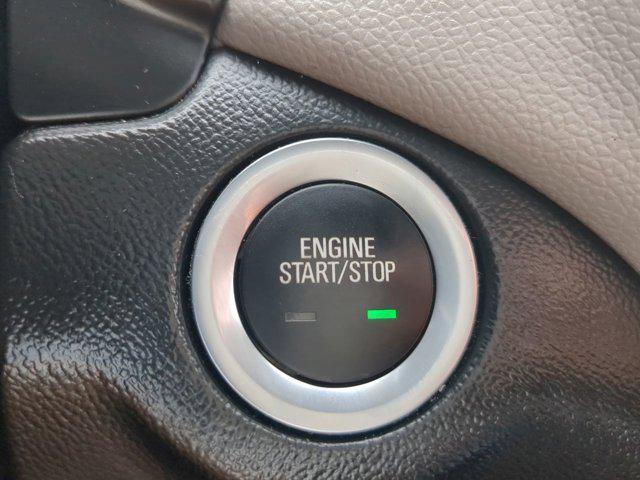 Photo of 2022 Summit White Chevrolet Equinox