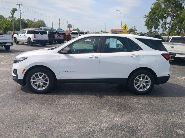 Photo of 2022 Summit White Chevrolet Equinox