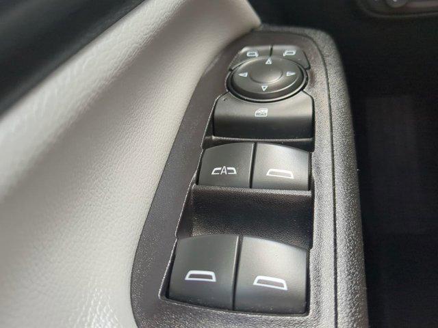 Photo of 2022 Summit White Chevrolet Equinox