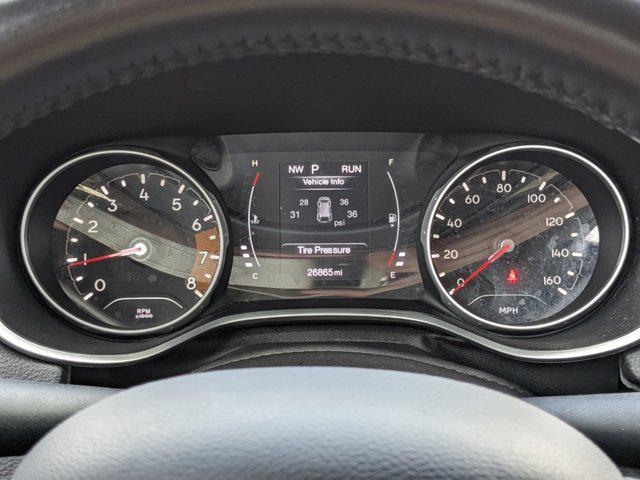 Photo of 2020 White Clearcoat Jeep Compass