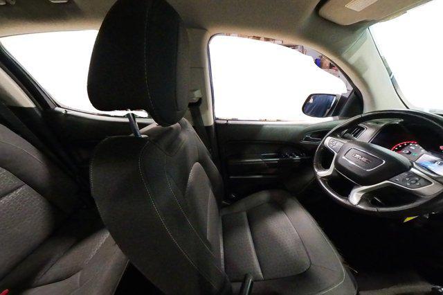 Photo of 2016 Onyx Black GMC Canyon
