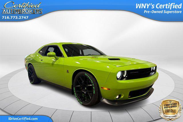 Photo of 2015 Sublime Pearl Coat Dodge Challenger