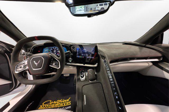 Photo of 2023 White Pearl Metallic Tricoat Chevrolet Corvette